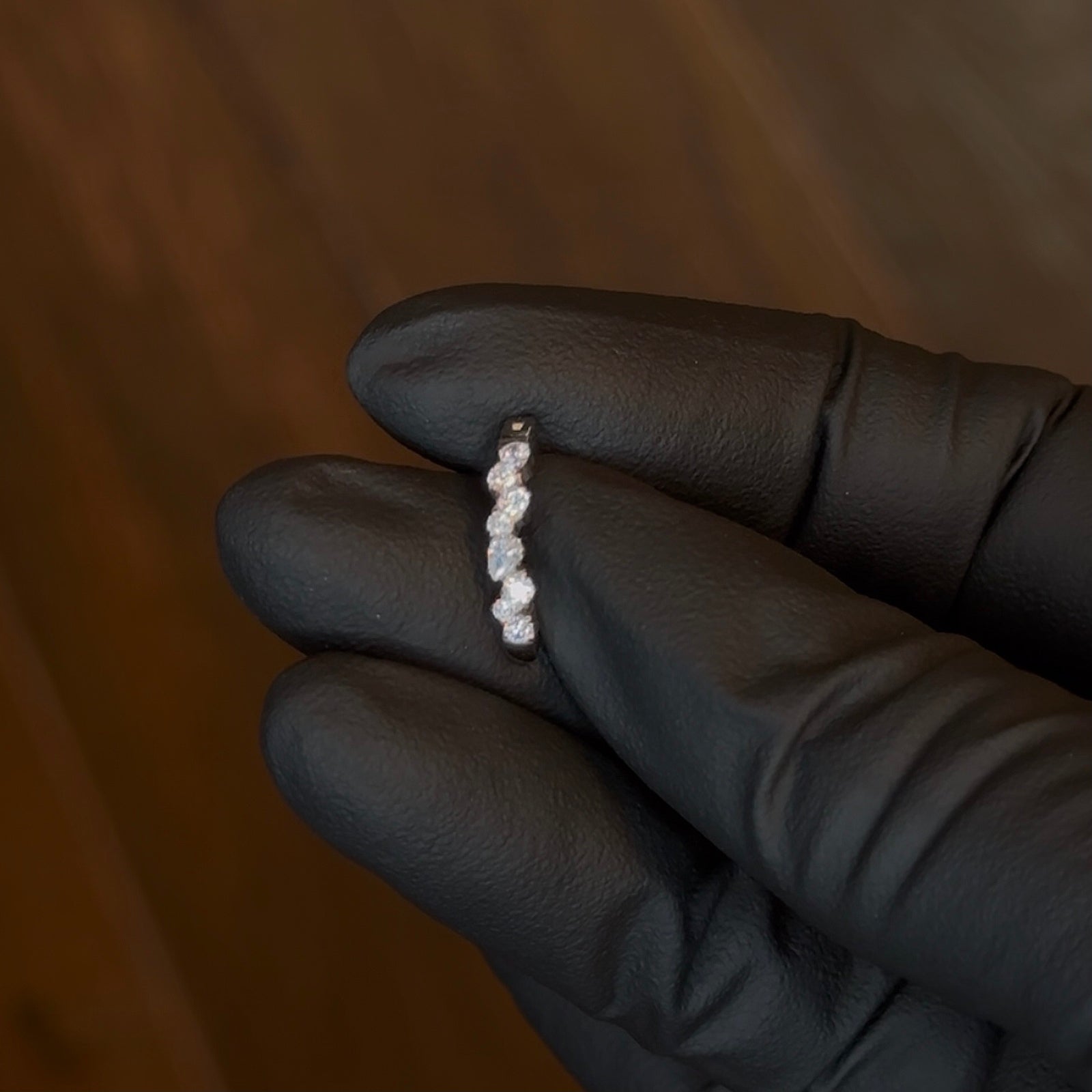 Wavy | Navel Piercing Clicker - www.UnusualPiercingShop