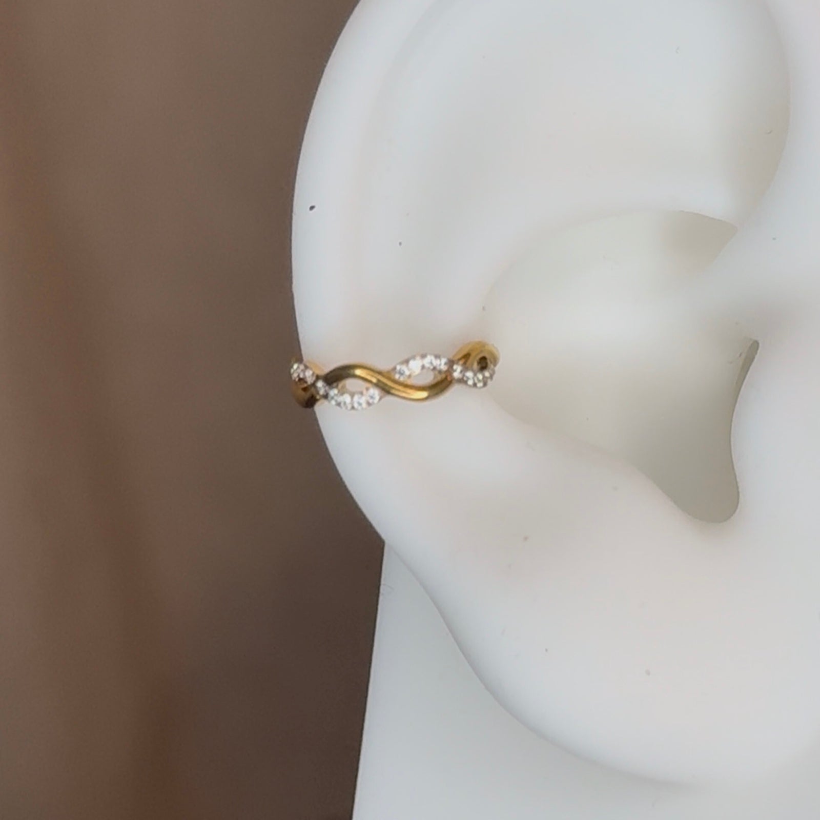 Twisted Bright Clicker | Piercing in Titanio