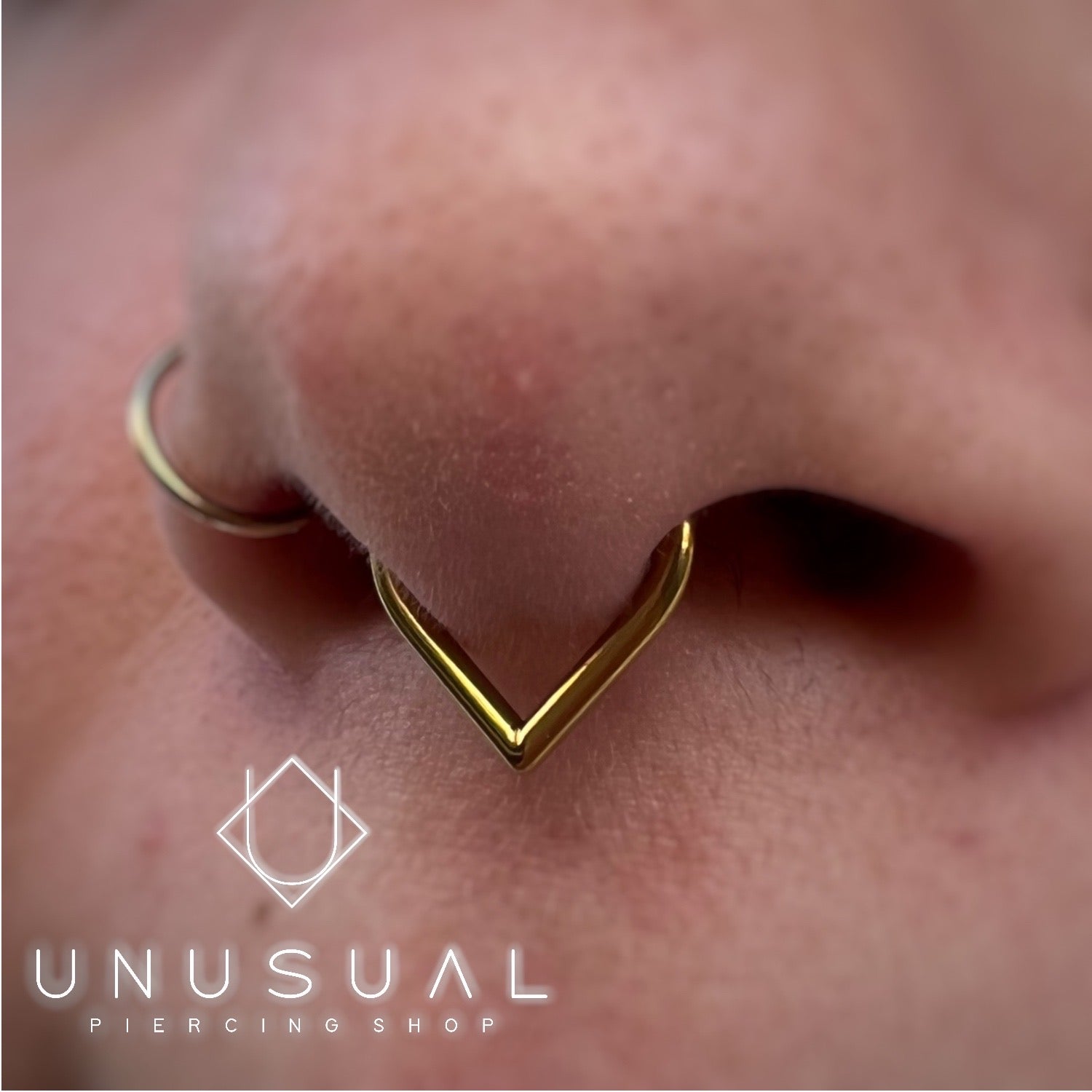 Basic Triangle Septum Piercing - UnusualPiercingShop.com