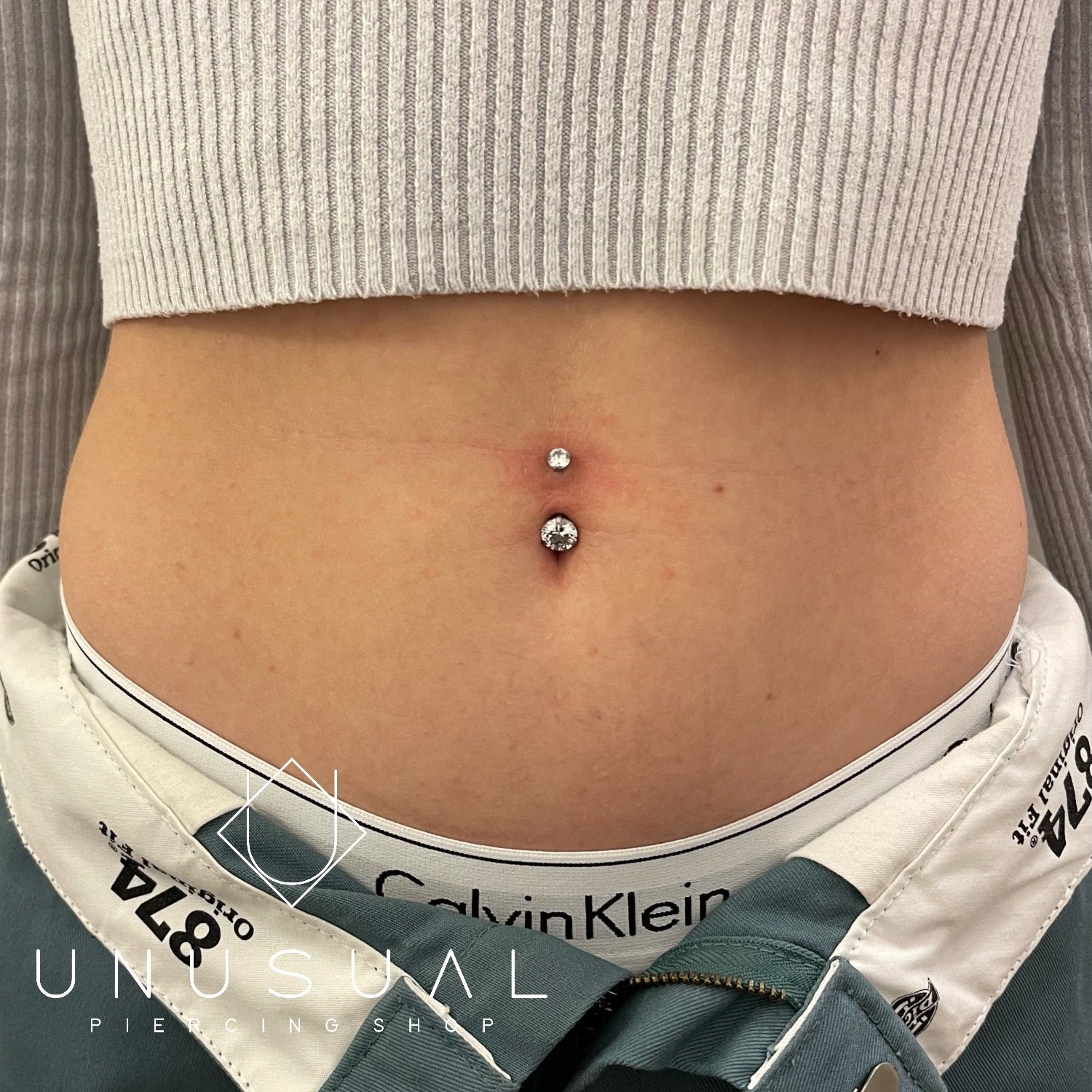 Lola Navel Piercing - UnusualPiercingShop.com