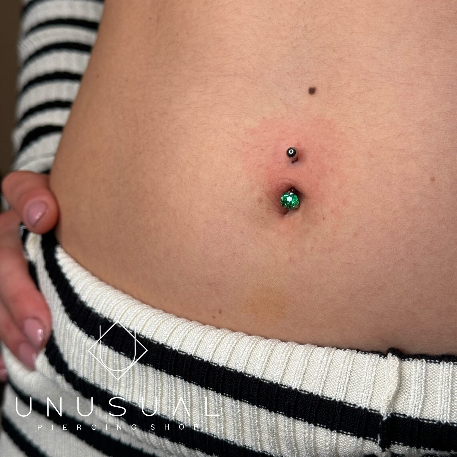 Mini Navel | Piercing Ombelico Titanio - UnusualPiercingShop.com